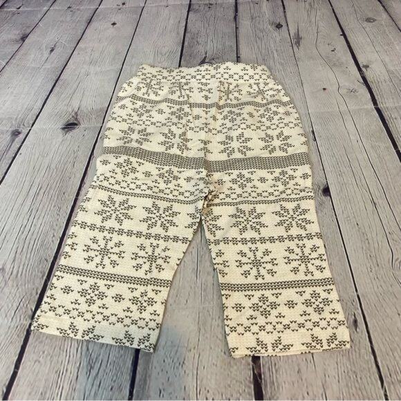 Kate Quinn Snowflake Pattern Viscose Bamboo Pants - Picture 4 of 4